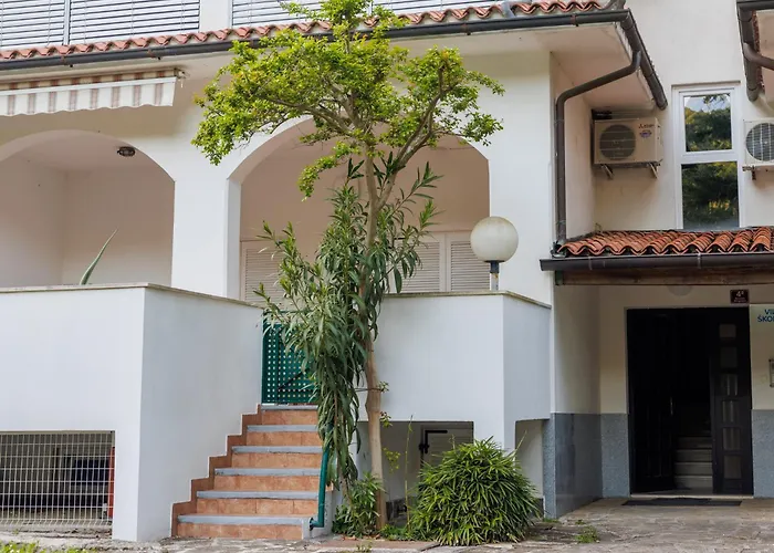 Beachfront Mare Daire