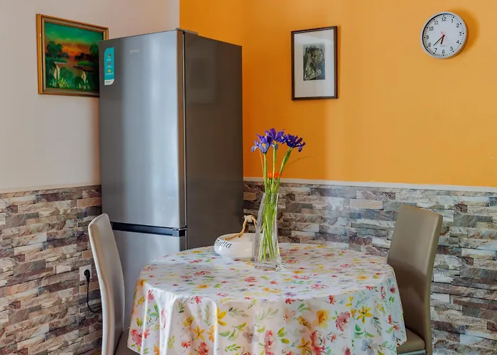 Daire Beachfront Mare